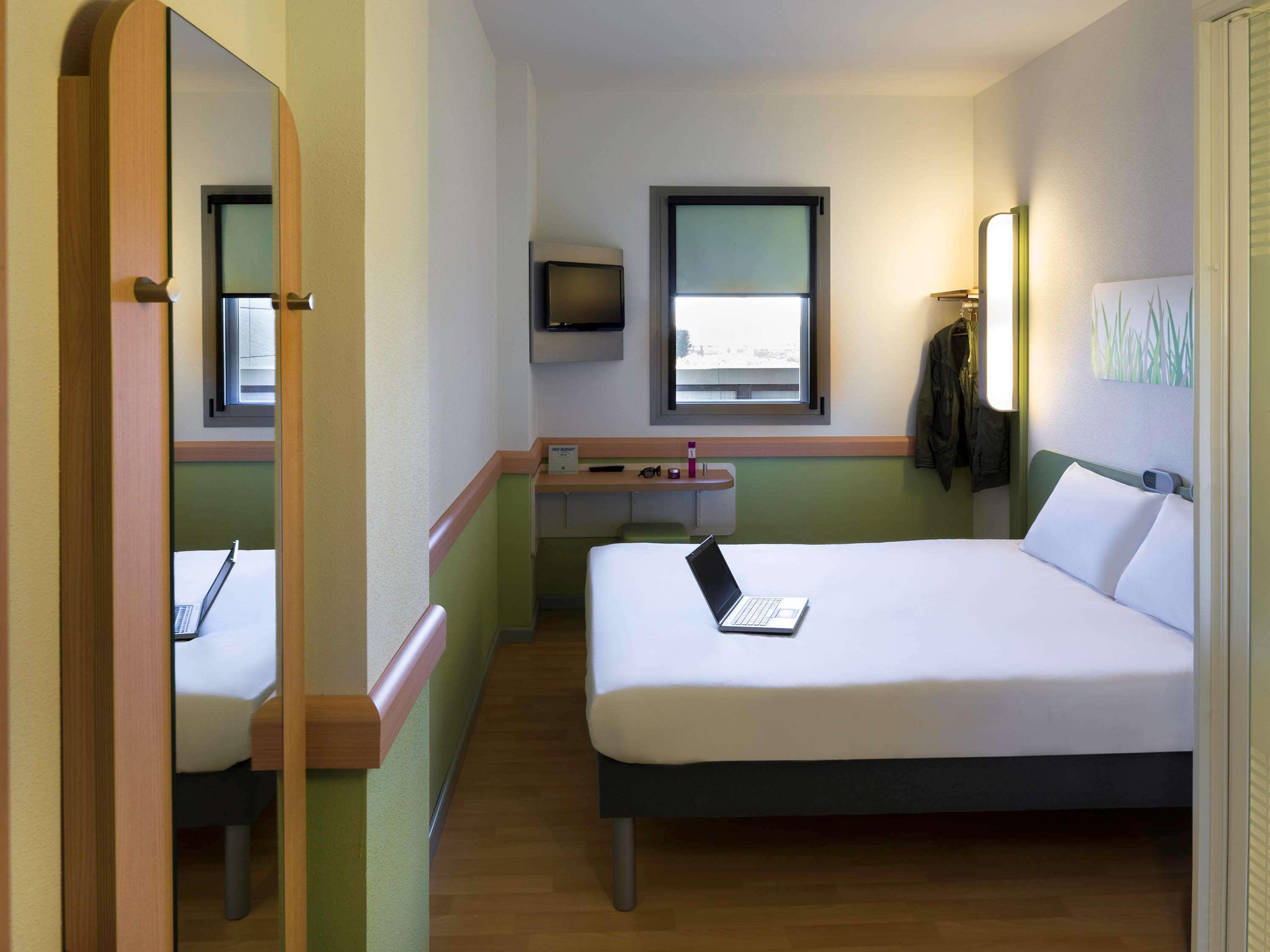 Ibis Budget Sevilla Aeropuerto Luaran gambar
