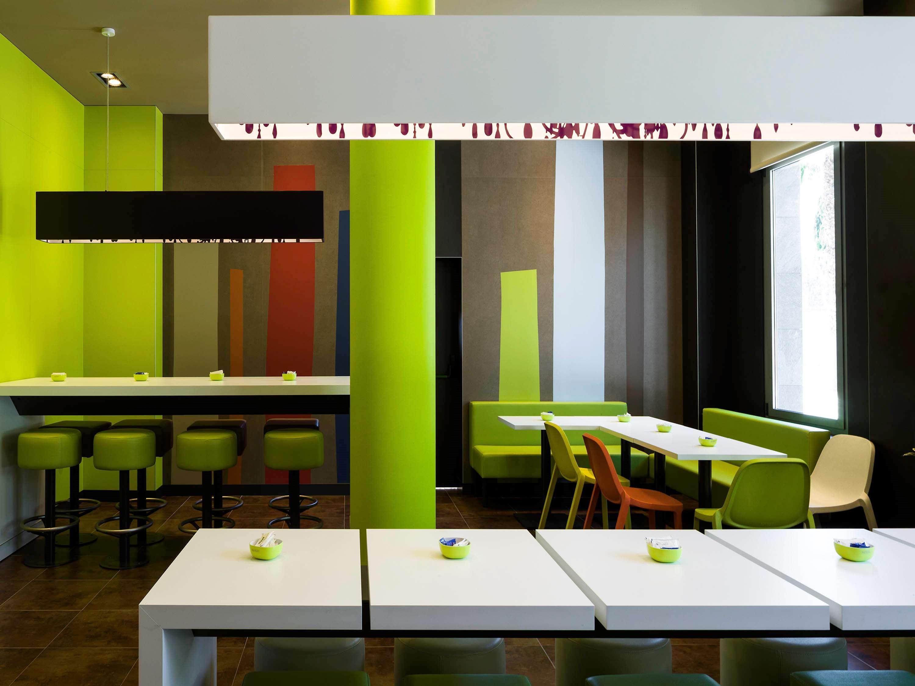 Ibis Budget Sevilla Aeropuerto Luaran gambar