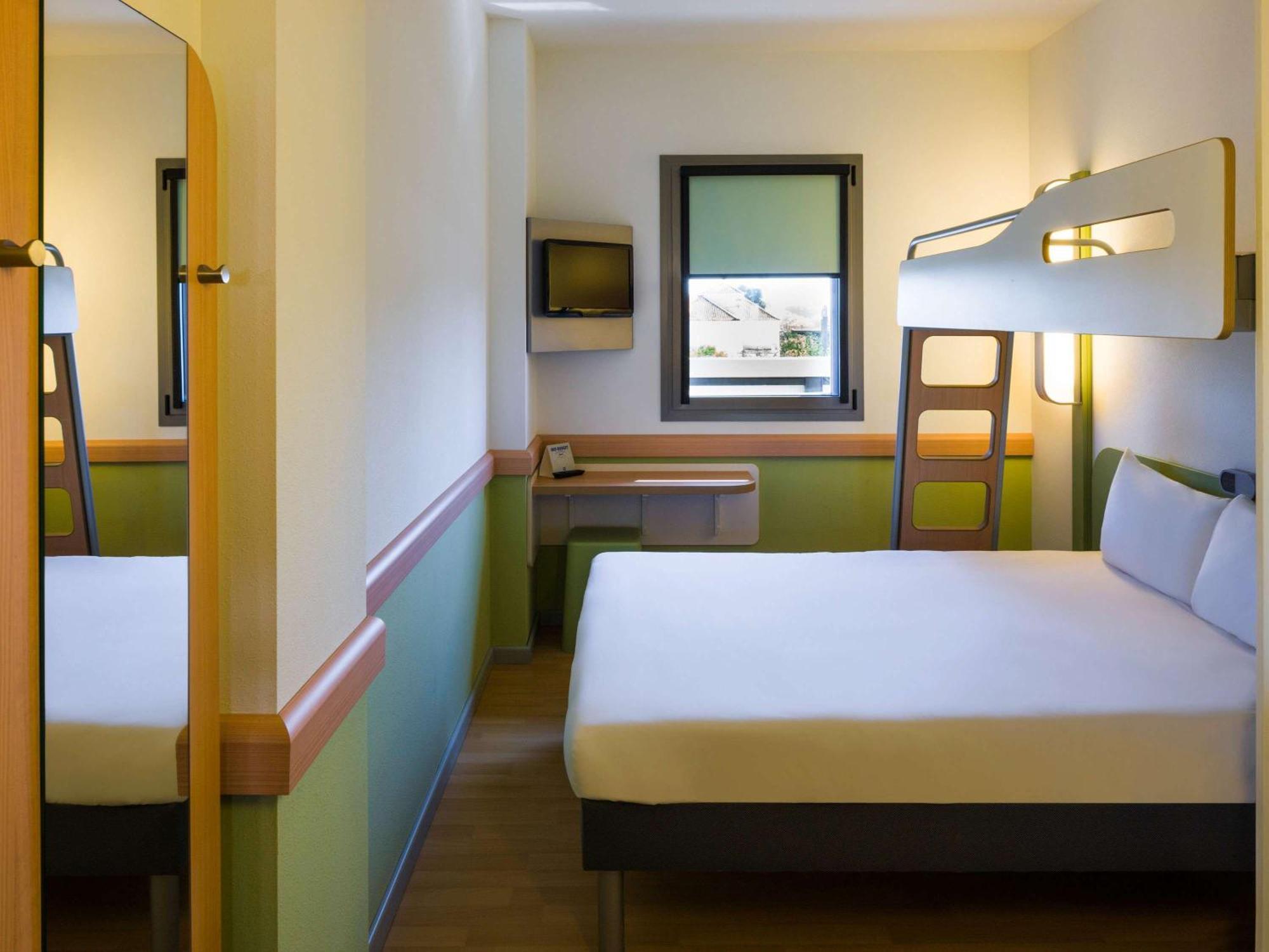 Ibis Budget Sevilla Aeropuerto Luaran gambar