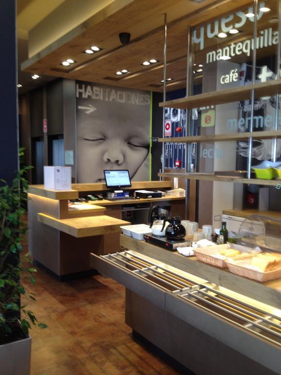Ibis Budget Sevilla Aeropuerto Luaran gambar