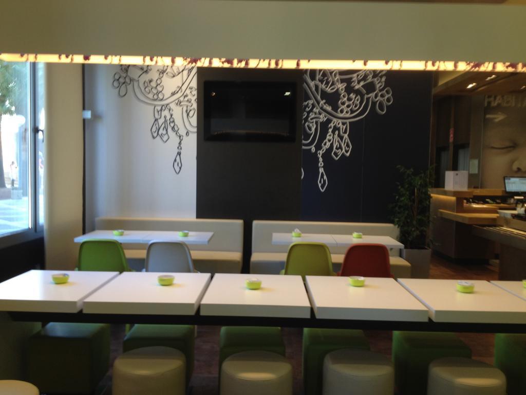 Ibis Budget Sevilla Aeropuerto Luaran gambar