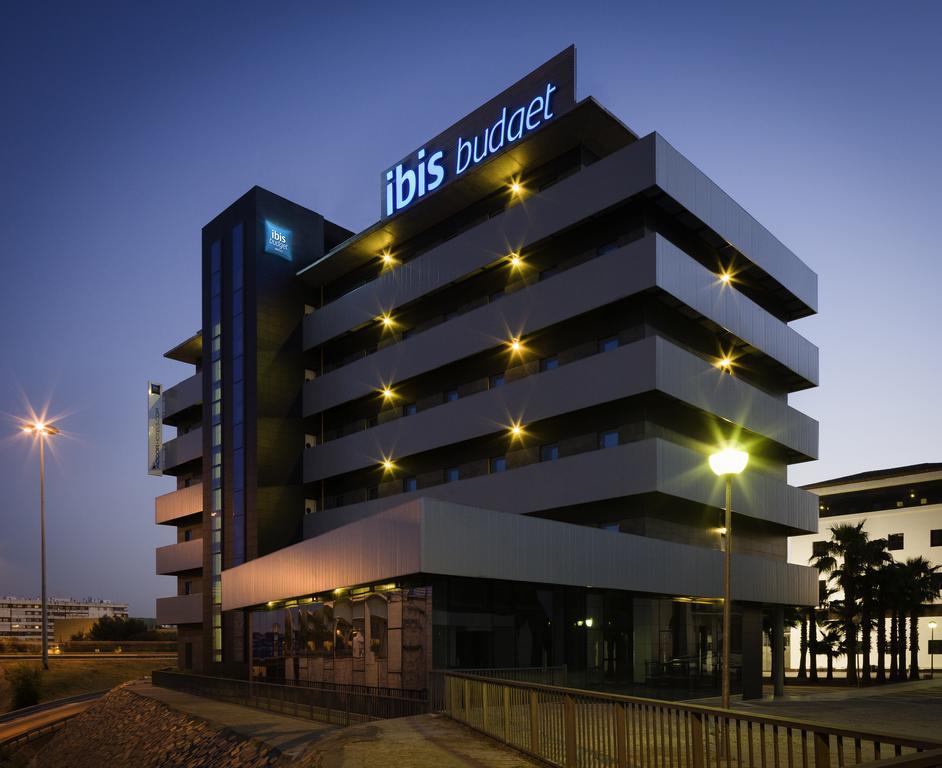 Ibis Budget Sevilla Aeropuerto Luaran gambar