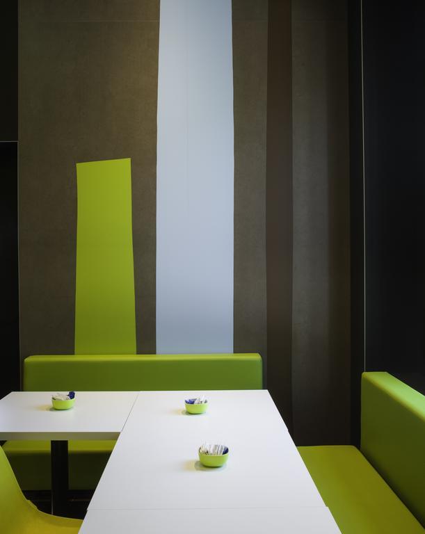 Ibis Budget Sevilla Aeropuerto Luaran gambar